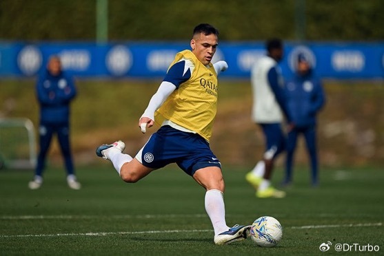 劳马：现在我们有两个目标近在咫尺那就是意甲联赛冠军和意大利杯冠军我相信我的队