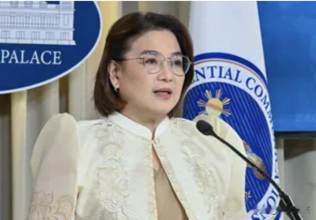 菲律宾总统府今天表示，目前并未讨论修订1987年菲律宾宪法事宜。此前菲律宾参议院