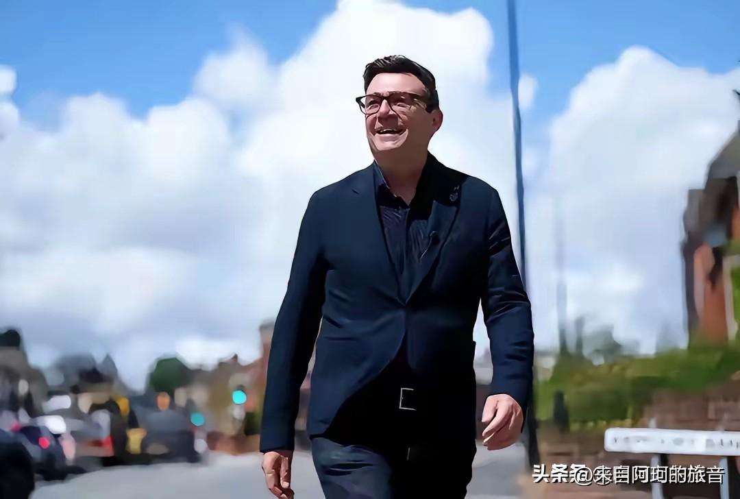 伯纳姆总算站到唐宁街10号门口那天，伦敦的铁路工人压根没给他好脸色。过去四年全英