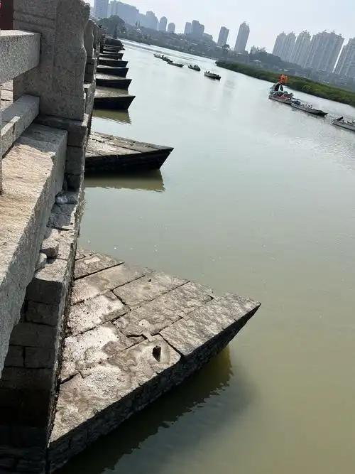 分水尖是宋代江河桥梁桥墩设计中一项至关重要的抗冲刷构造，也是古代桥梁工程中水文适