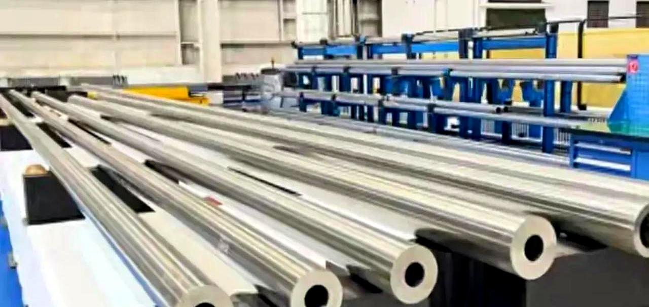 这一回，中国制造真是狠狠出了一口恶气！内蒙古传来惊天捷报，北重集团耗时13年，