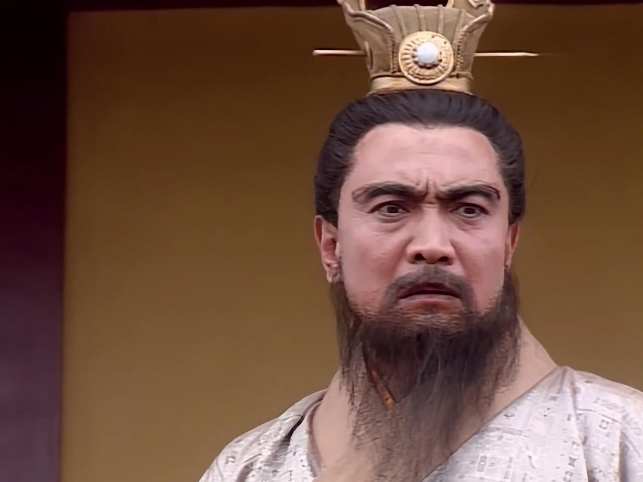 三国演义我看了数十遍，对剧中人物形象颇有感悟，尤其喜欢曹操这个人物。世人皆赞刘