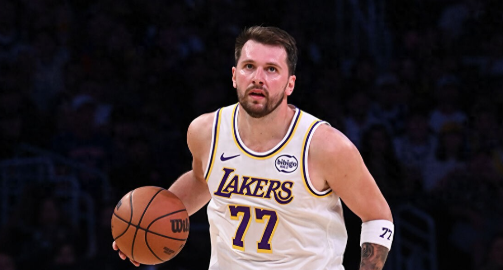 3月11日，NBA篮球运营执行副总裁兼负责人詹姆斯-琼斯宣布，洛杉矶湖人队前锋/