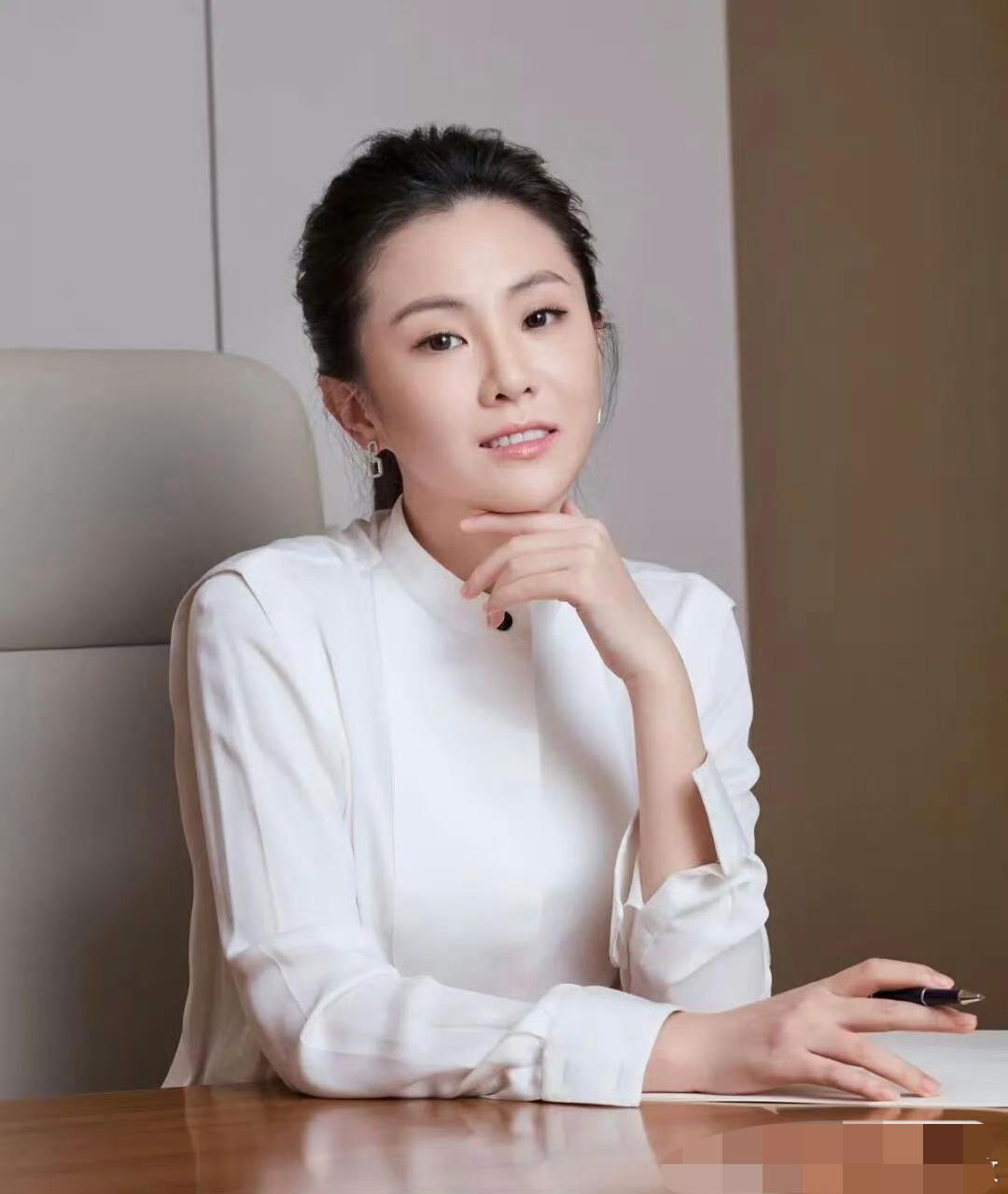 泉为科技美女董事长褚一凡被立案调查，和茅台董秘落马不一样，暂时不涉及刑事。202