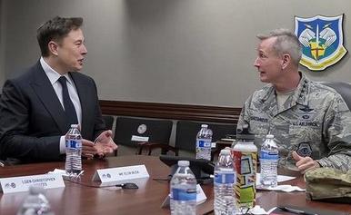 美国要变天了？美军上将追问马斯克：“我们能打败中国吗？”马斯克毫不避讳地说：“美