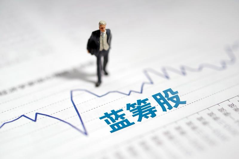 江苏银行：2026年闭眼入的蓝筹“小能手”！你是不是还在为2026年买啥股票