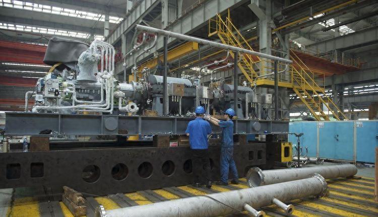 最近，外媒和印度官方渠道接连放出重磅风声：新德里终究还是没扛住，全线松口了！