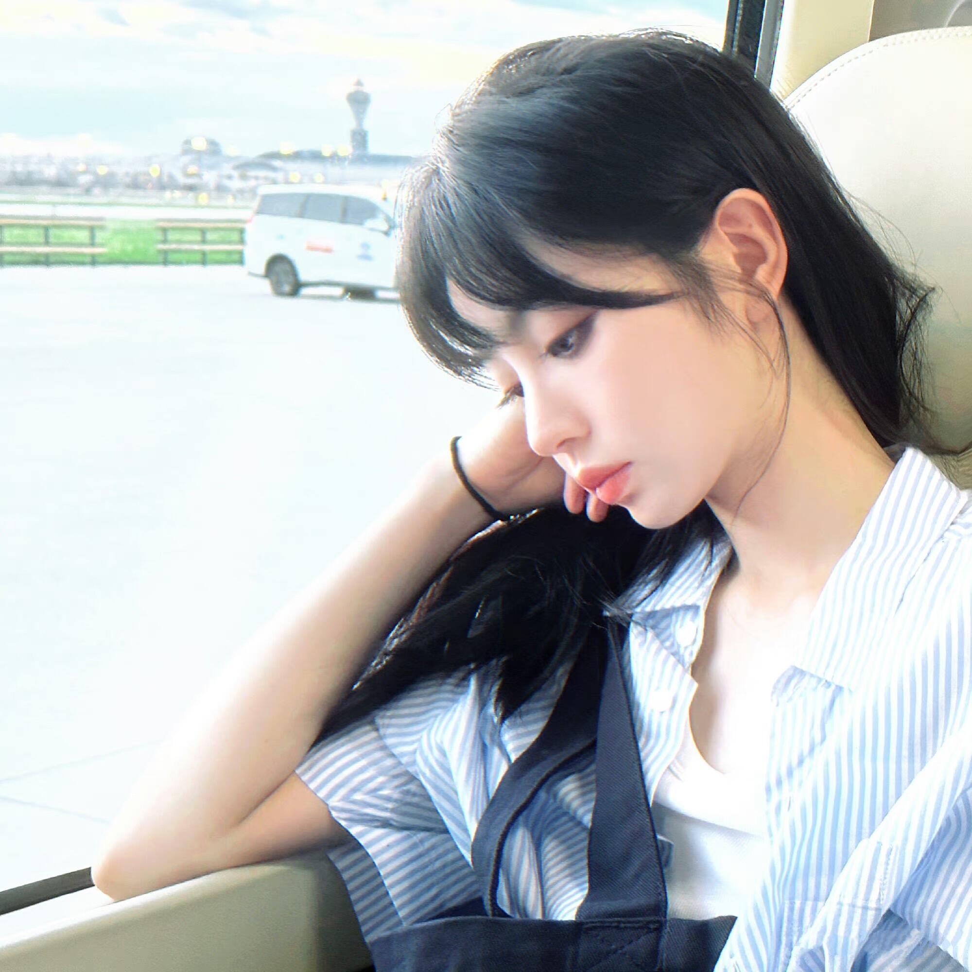 田曦薇田曦薇是刘海黑长直最权威的姐姐这就是传说中的完美学姐吧！！