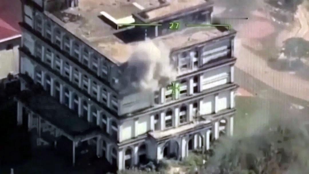 泰国对柬埔寨狂轰滥炸，绝不是什么“替天行道”，炸赌场，首要原因不是打电诈，而是打