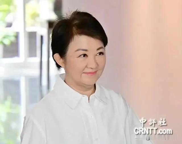 卢秀燕为什么对韩国瑜的行程这么关心？聊湾区看世界的观点如下：第一，卢秀燕作为