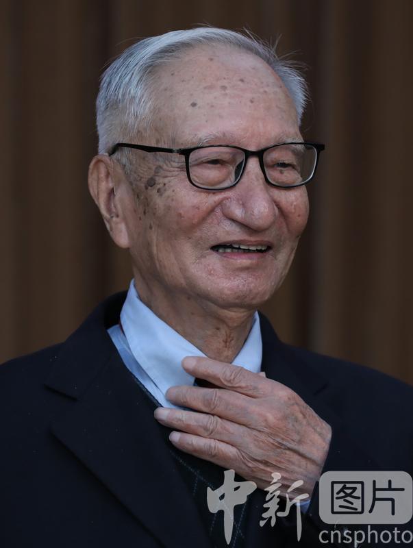 【击落5架U-2！湖南伢子张履谦用罐头盒造出雷达“火眼金睛”】昨天刚看完《吾家吾