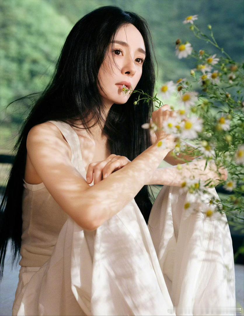 杨幂🦊杨幂staccato思加图全球代言人我不是钞票，做不到人人喜欢.更