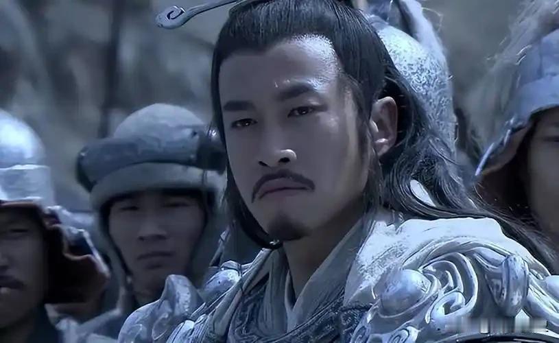 说白了，项羽打的是“痛快仗”，韩信打的是“算账簿”。项羽的本事是啥？冲阵、斩