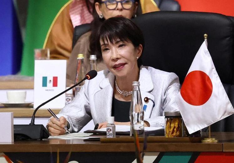 真是活久见！前脚还在叫嚣“台湾有事”，后脚就挂了美国电话开始“认怂”？日本首相高