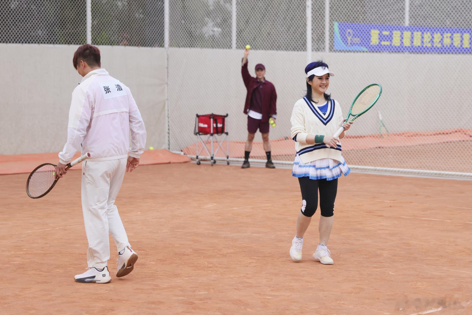 看到郑钦文备战马德里公开赛郑钦文迎红土赛季首秀才想起来举办“第二届瞿颖抡抡杯明星