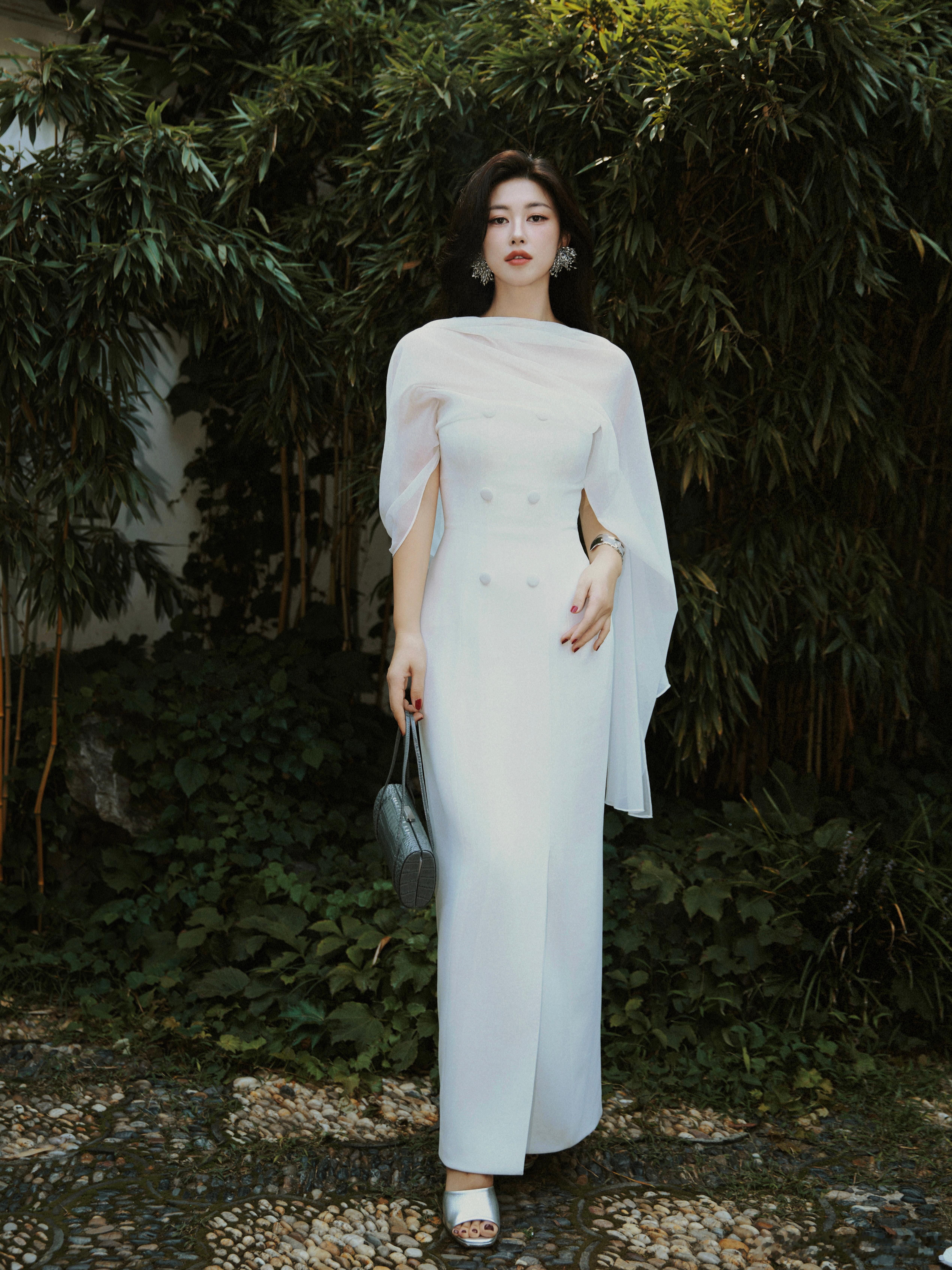 👠朱珠比例优越，高贵又大气#朱珠腰身比#​