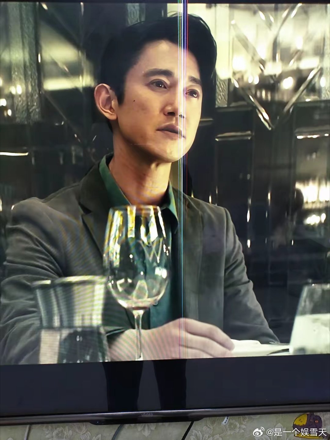 《危险关系》大家发现没有？只要剧中罗梁一出镜，我感觉我的心脏就蹦蹦蹦的跳，不是说