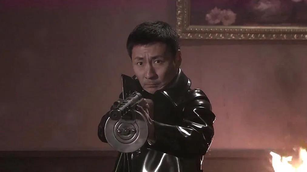 今日话题：为什么燕双鹰是神剧，却不让人反感？？？网友甲：燕双鹰作为神剧但是都