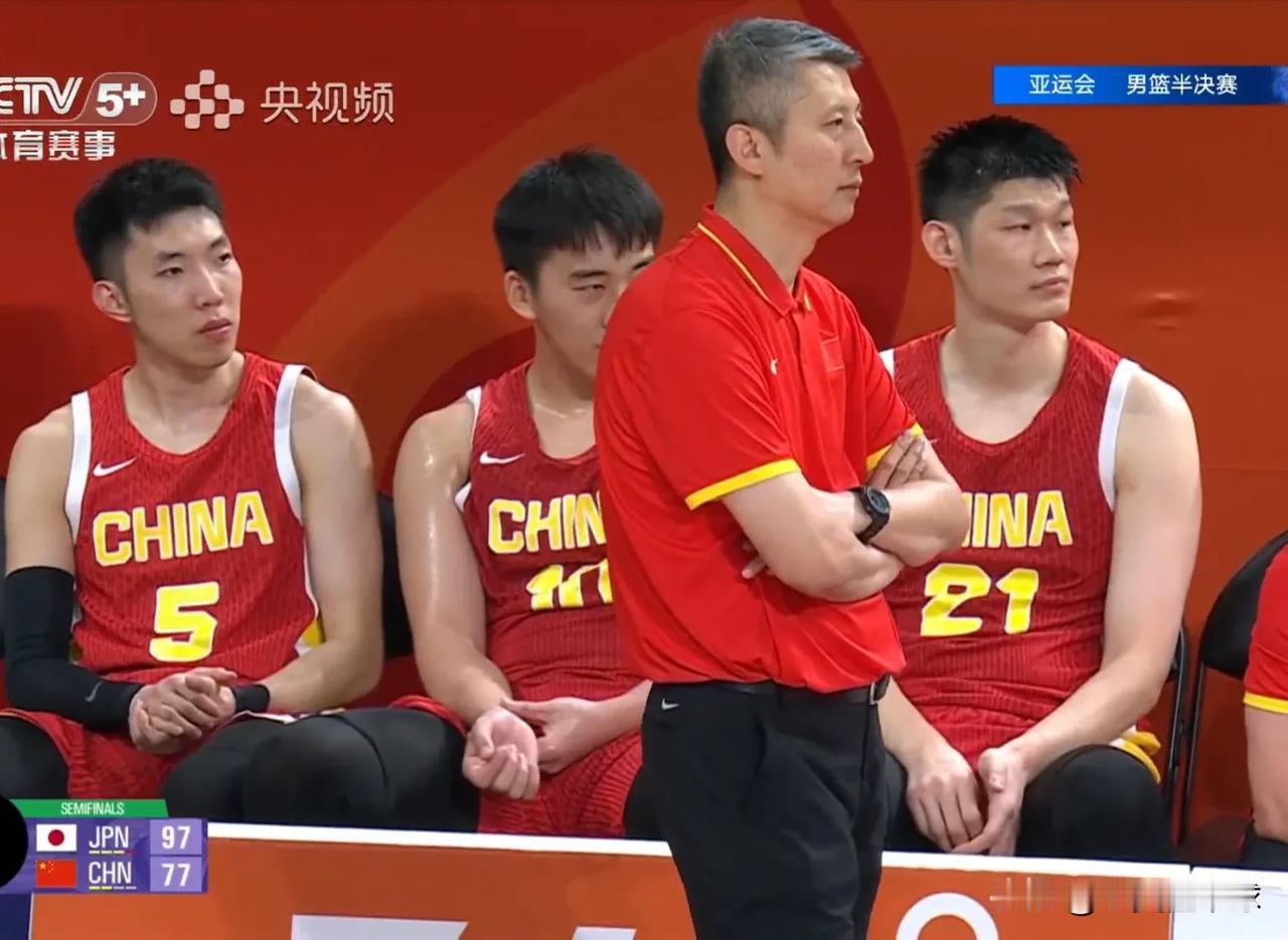 针对中国男篮的惨败，有三点看不明白。终于结束了，一场煎熬的比赛，对于球员，对
