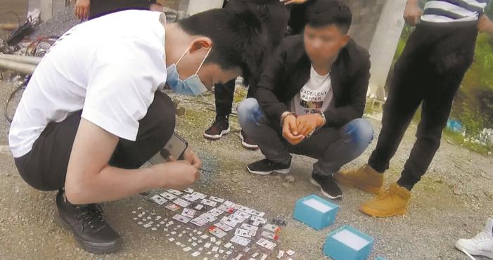 赶紧撤离！外交部连续提醒，这个国家不安全。电诈团伙用无人机盯警车、装监控跟踪