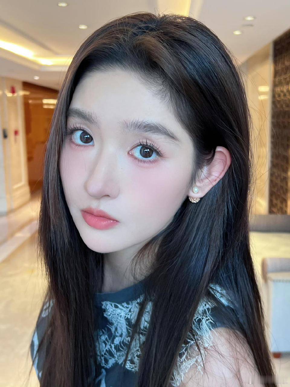 王玉雯这三张太嫩了吧特别完美的妆面​​​
