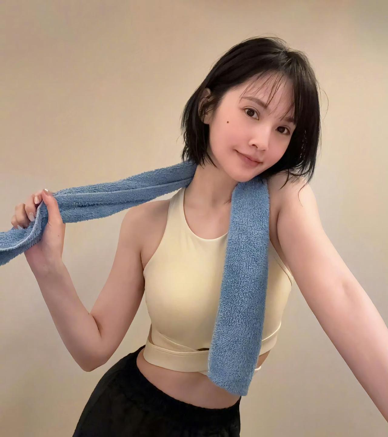 看到杨丞琳以身体优先我才终于明白她为什么不要孩子了原来是她的身体生病了，之前