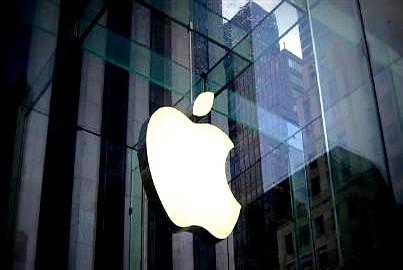 新关税让苹果快绷不住。分析师预言iPhone马上要提价，这波怕是要让果粉钱包压