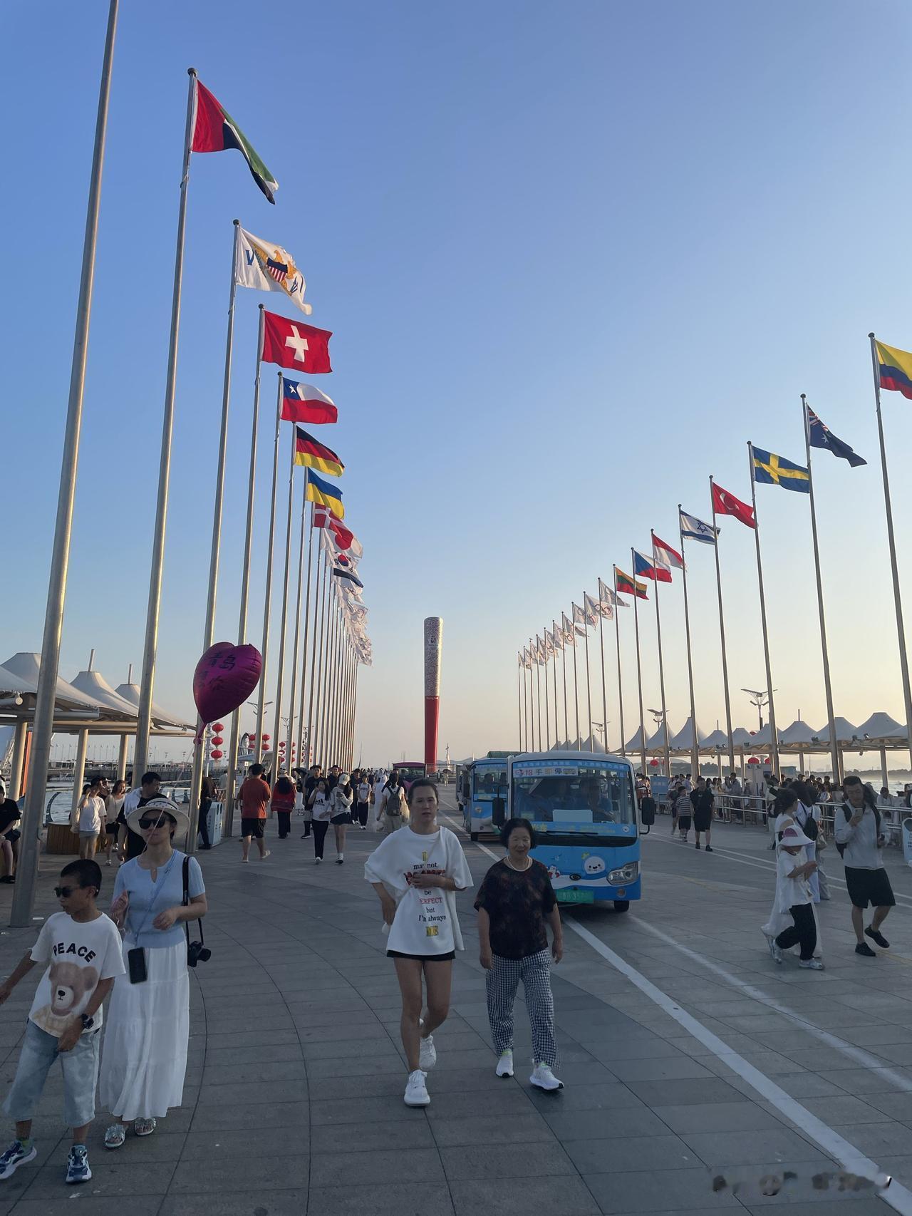 【昨日客流】7月31日（周五）武汉城市轨道交通线网客运量（含换乘）为408.