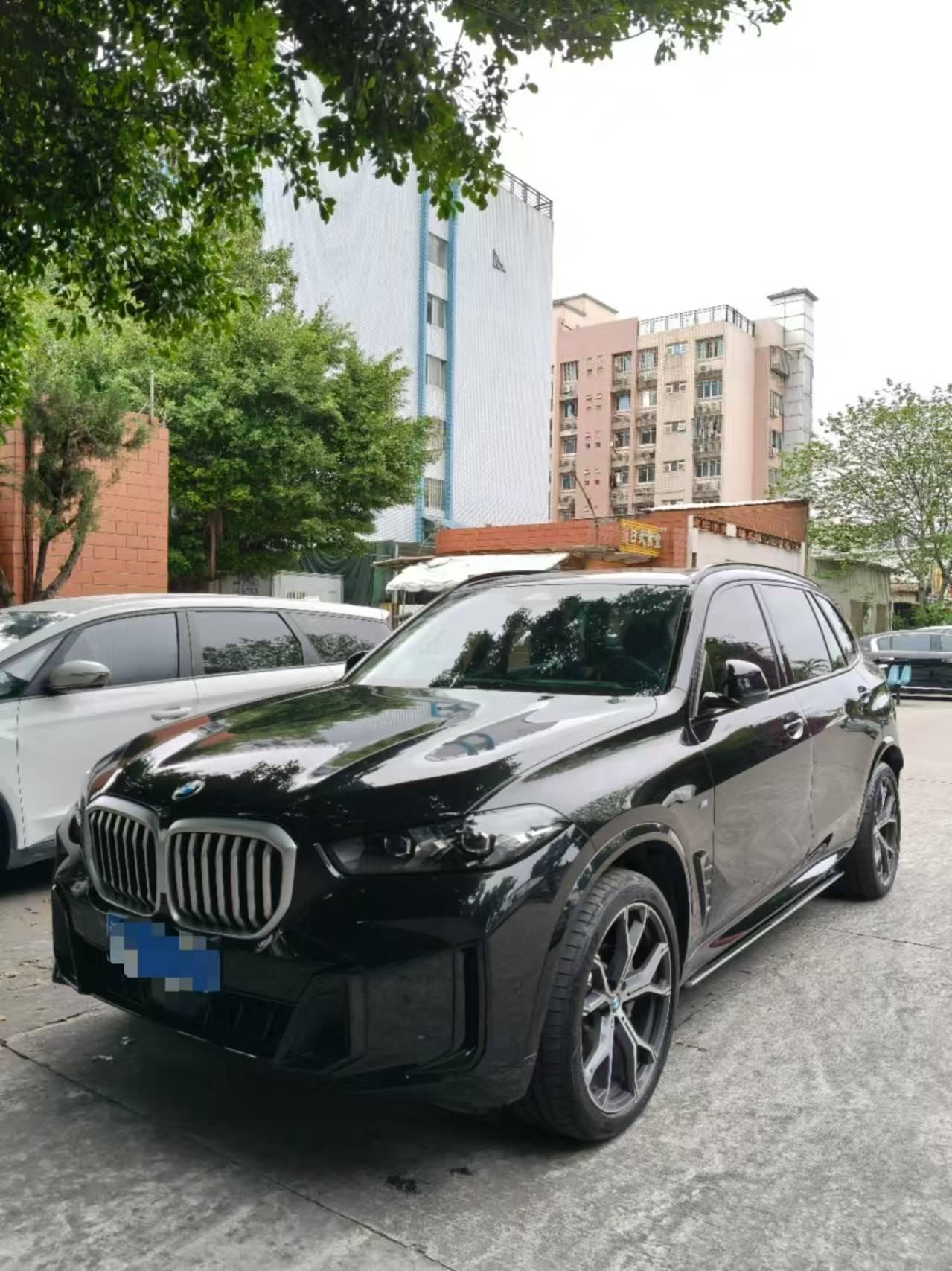 作为豪华中大型SUV的常青树，宝马X5在二手车市场一直是热度与话题并存的