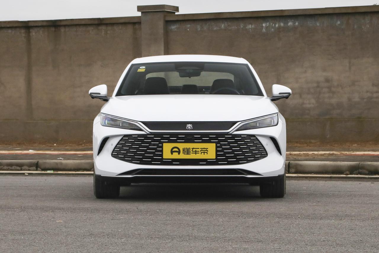 预算锁定10万以下裸车，想挑一台靠谱轿车？别纠结！今天从新能源、燃油、合资、