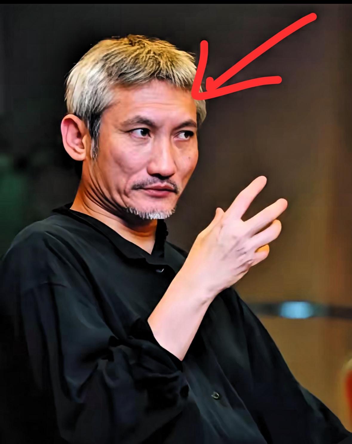 怪不得徐克当时不要孩子​查了下他的原生家庭​父亲娶了3个老婆，一共有1
