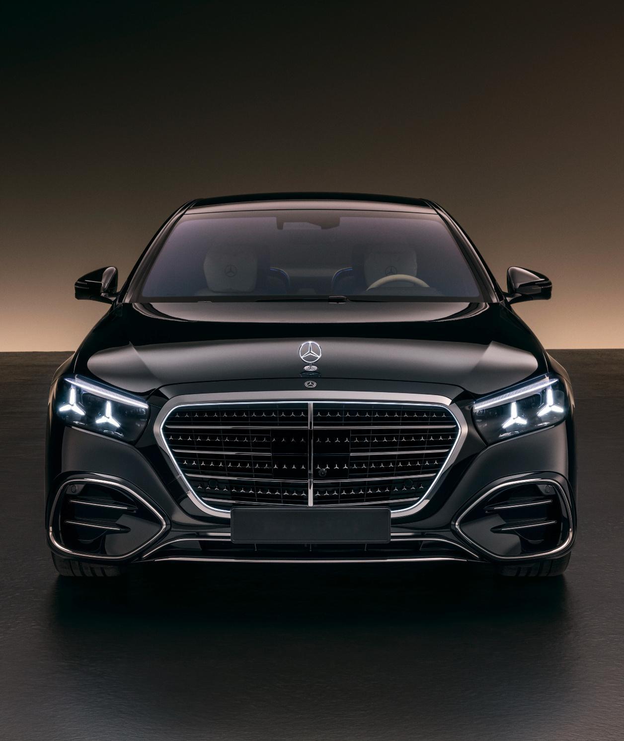 奔驰全新S级外观好看多了不仅是产品的升级更是品牌精神的传递豪华，始终在进化路上