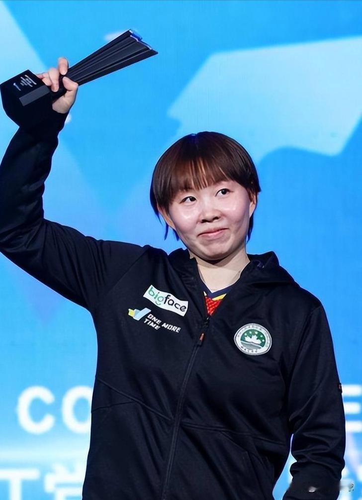 WTT认为：朱雨玲可能重返世一！我不太相信。朱雨玲目前的世界排名是第七位，她