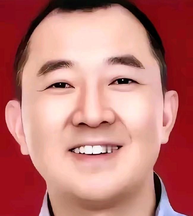 闺蜜是陈行甲的朋友，认为陈行甲在基金会任职并领取73万左右的年薪并没有什么不妥，