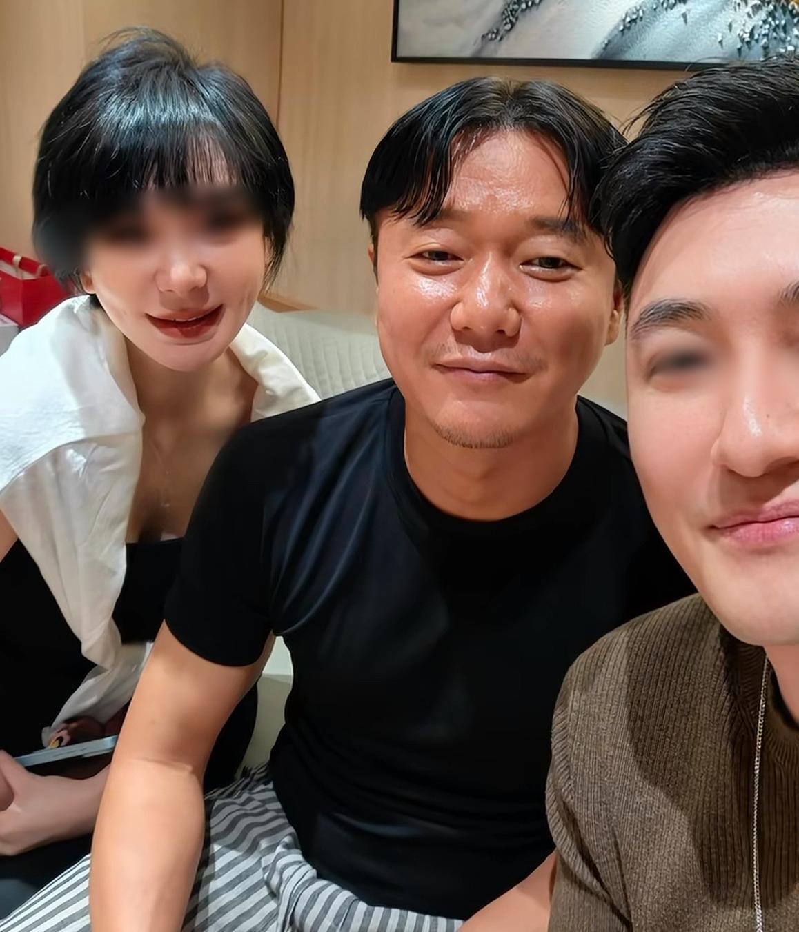 陈思诚王宝强肖央泰国游艇相聚，几人私下状态各不相同，一向憨厚的王宝强私底下模样让