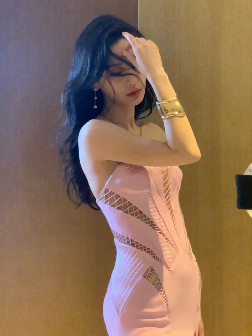 angelababyangelababy君绮罗“知你生来傲骨而非淤泥之花”