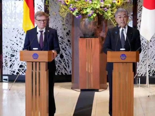 倒反天罡！德国外长访日前夕口出狂言:中国三面攻击影响欧洲8月18号德国外长对日