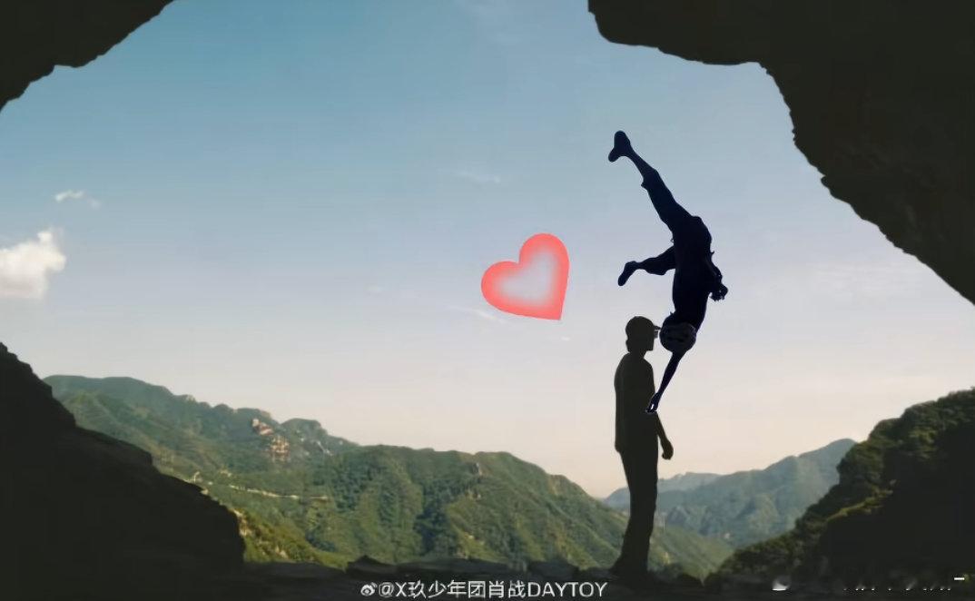 卧槽啊啊啊啊两张图就这么水灵灵合在一起了