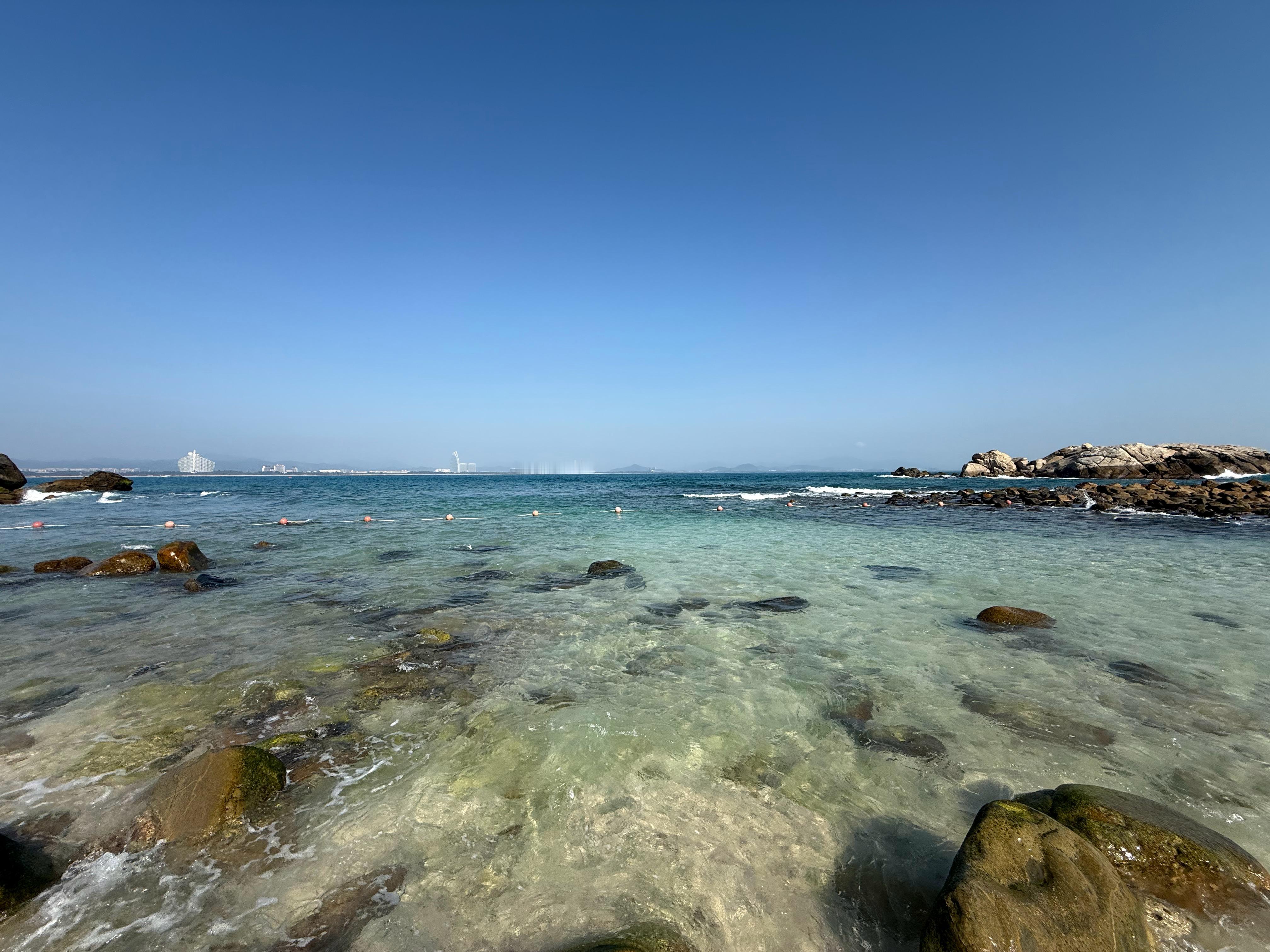 蜈支洲岛海南有个蜈支洲岛夸年岛派对蜈支洲岛，玻璃海很治愈三亚·蜈支洲岛旅游风景