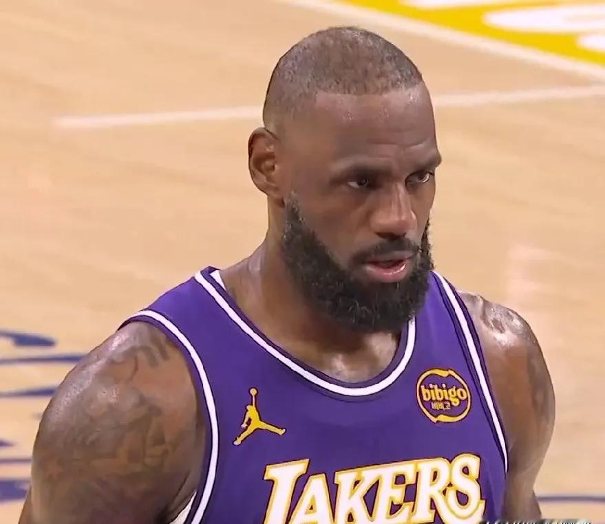 太精彩了，湖人125-101大胜国王，这3位球员是赢球功臣！1.詹姆斯，4