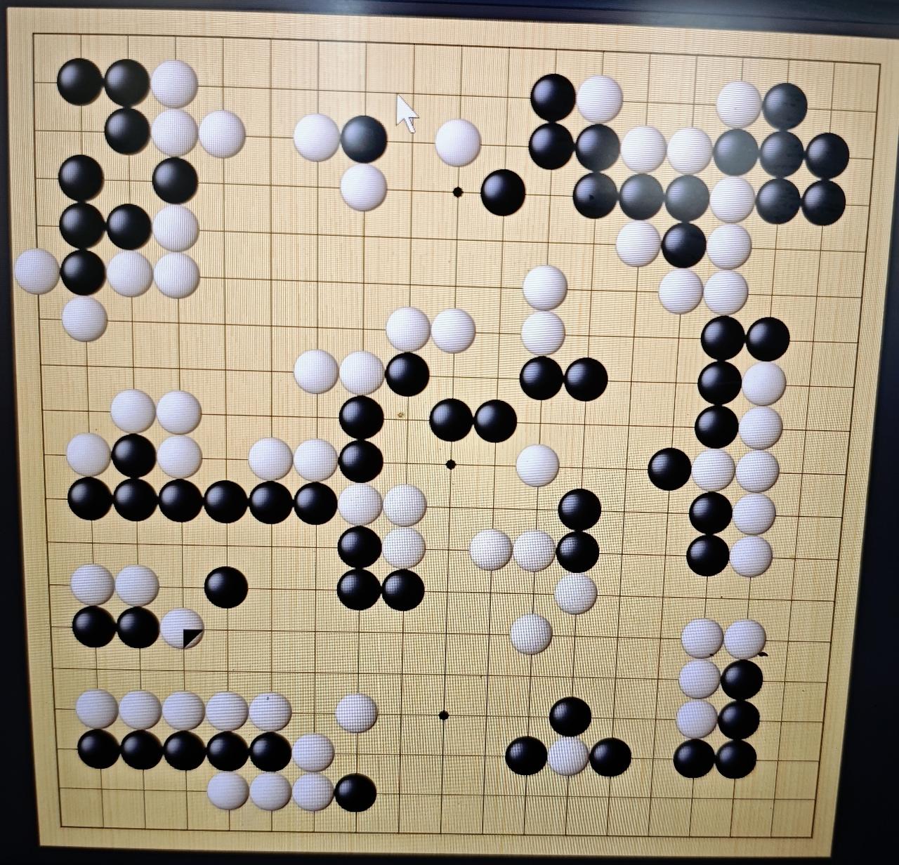 中国棋王争霸赛第一轮柯洁～廖元赫现在看来柯洁基本已