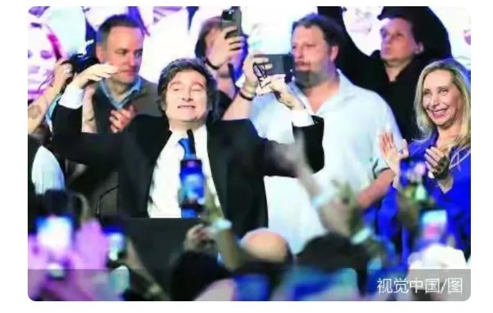 米莱40.8%大胜藏玄机!阿根廷人骂着苦日子,却仍选他“锯”经济?谁能