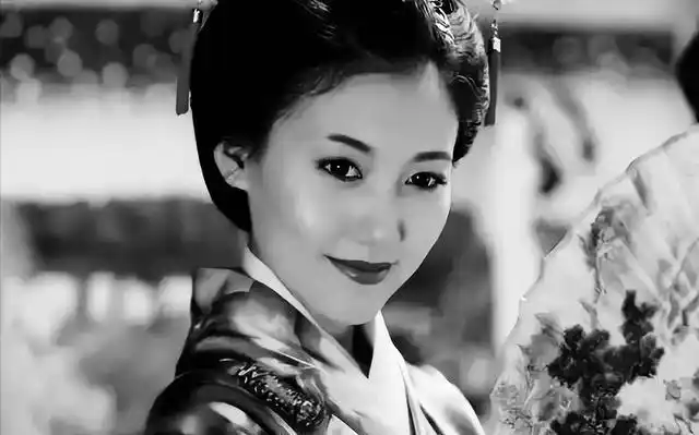 《东条冥郎的复仇：女儿尸体背后的惊天秘密》