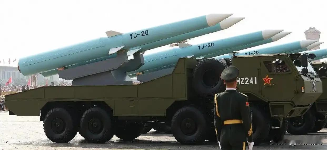 今年7月，国内官视第一次放出052D驱逐舰发射鹰击20高超音速反舰导弹的画片。别