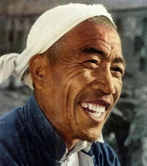 1980年，农民出身的陈永贵主动辞去国务院副总理一职。临走前，他对着华国锋感慨道