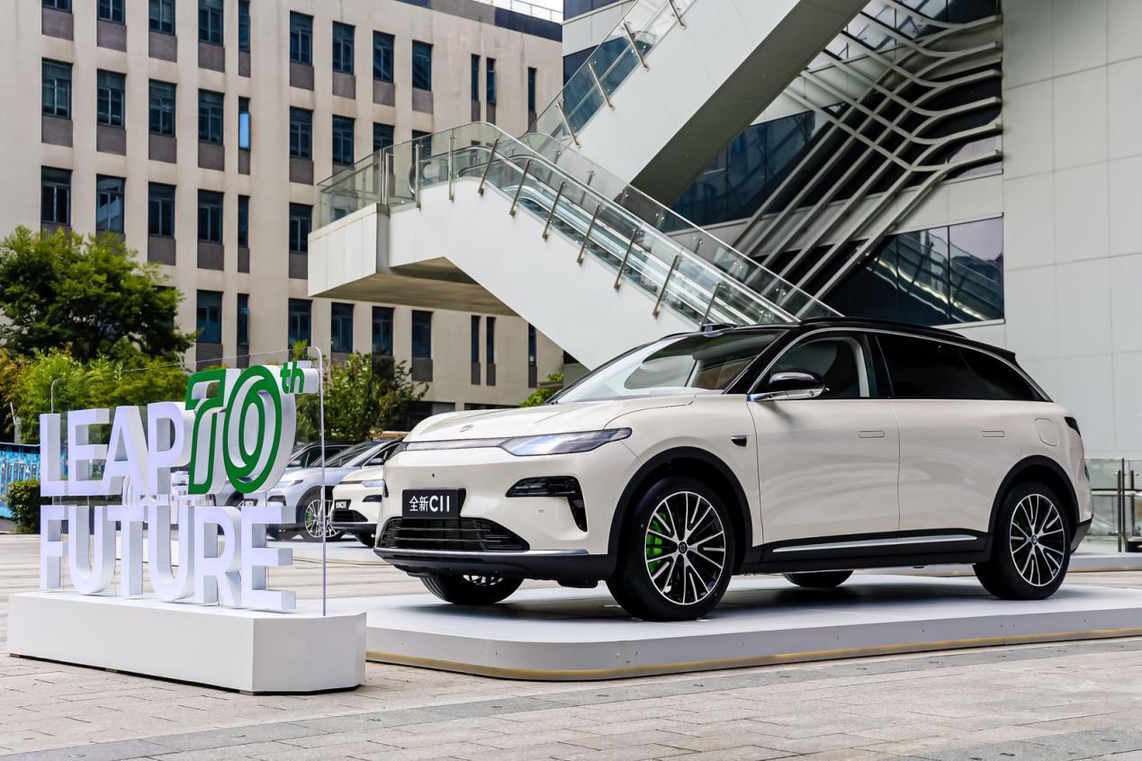 春节回家开哪台？零跑C11和比亚迪海狮06EV谁更值得买？ 说到这两台车相