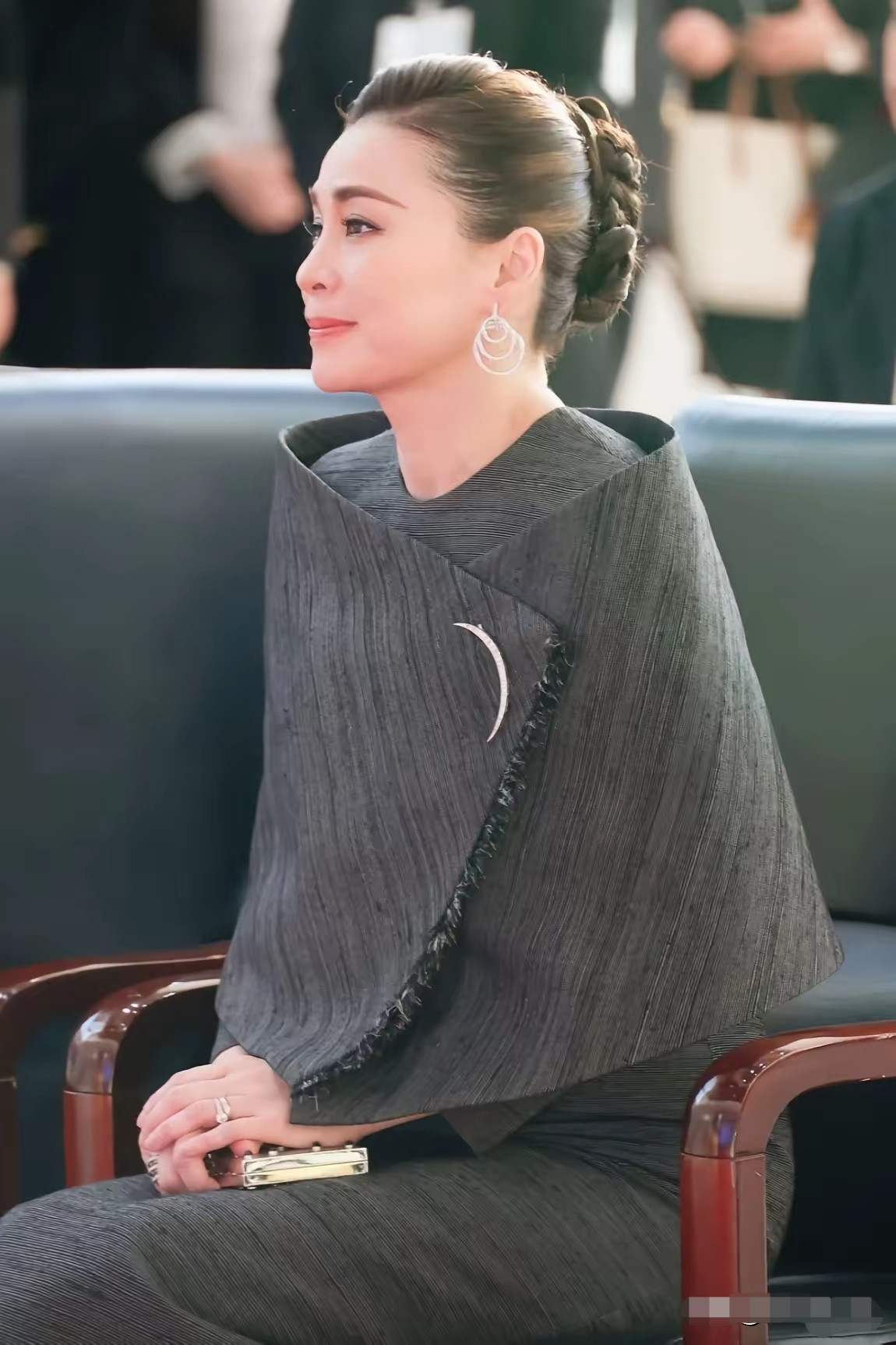 什么是优雅的女人呢？来看看泰国王后，把优雅诠释的淋漓尽致。泰国王后，每...