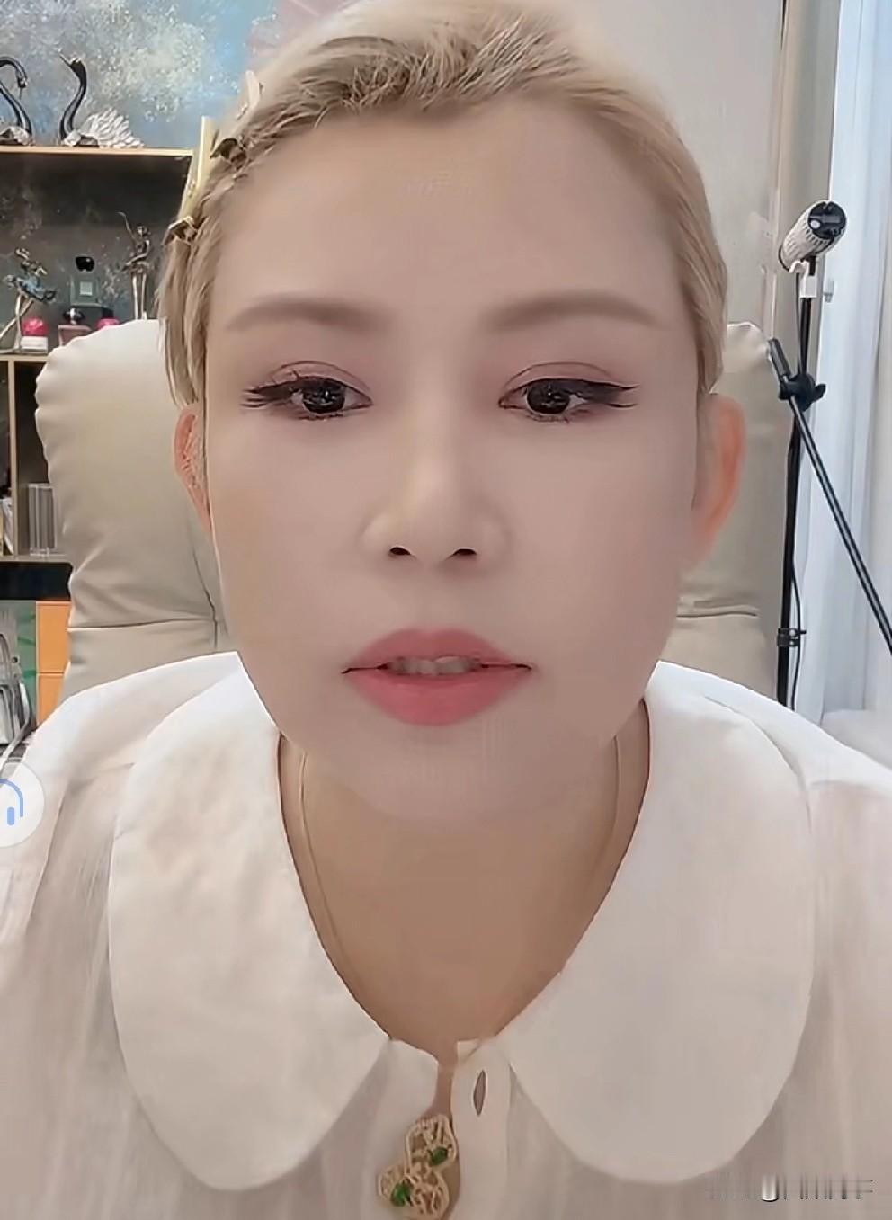 驴姐通话二驴，深受感动！驴姐得知三驴妈诉苦抱怨，第一时间给