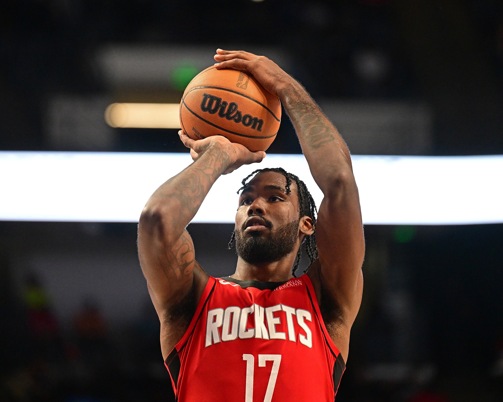 火箭队的2位替补席核心前锋——伊森和芬尼·史密斯复出之后，他们两人也会成为第二阵