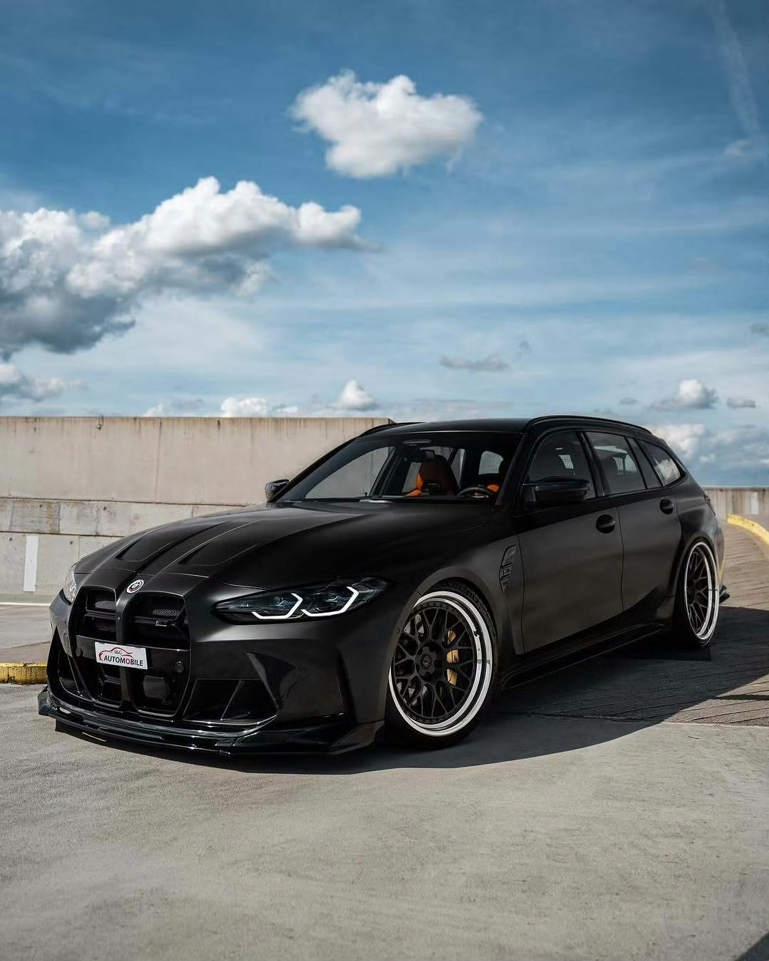 宝马M3CompetitionTouring[墨镜][墨镜]​​​